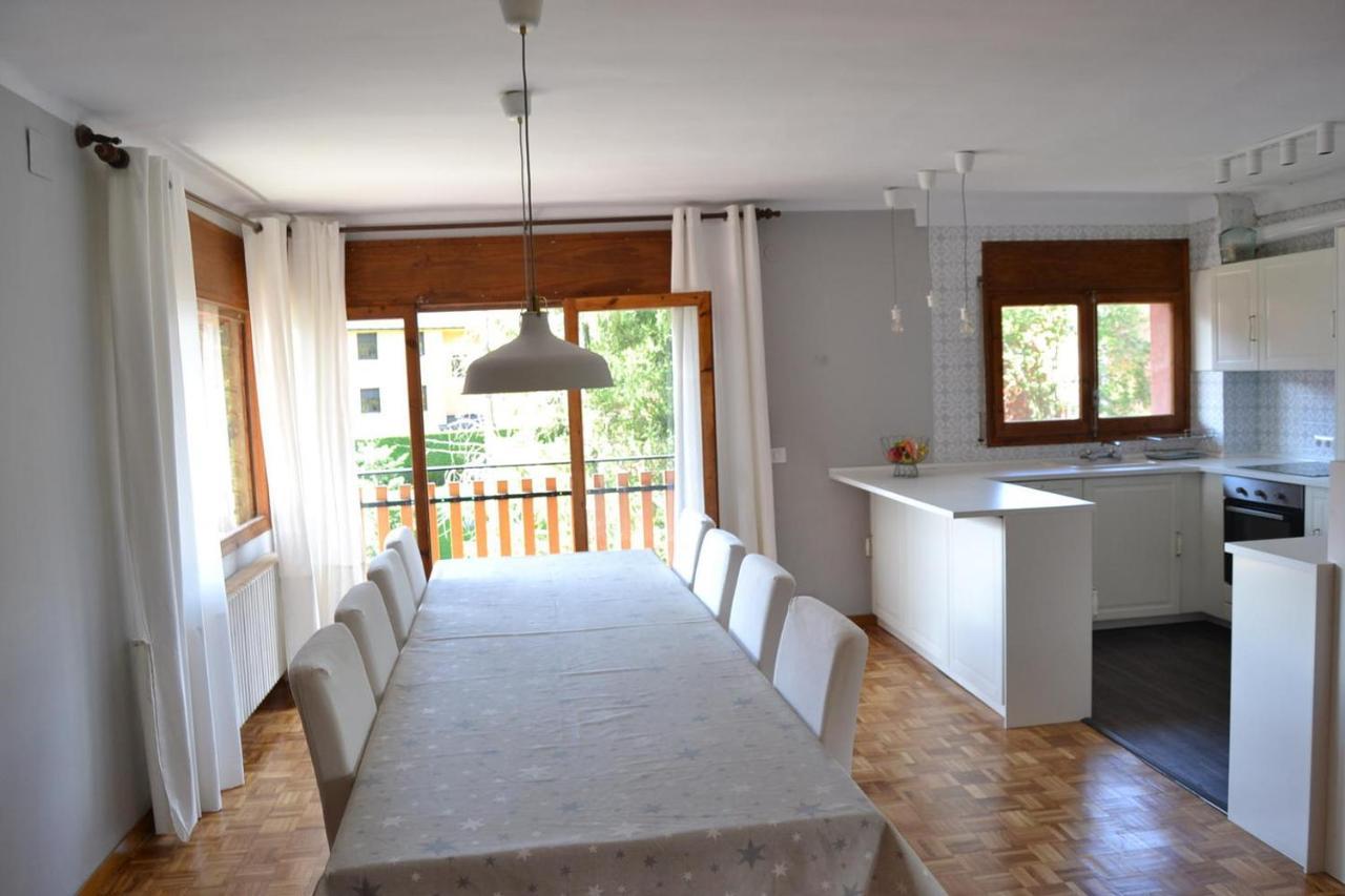 Amplio Apartamento Con Piscina En לייביה מראה חיצוני תמונה