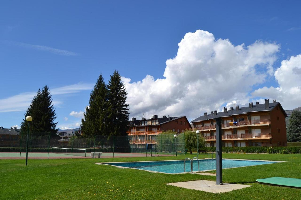 Amplio Apartamento Con Piscina En לייביה מראה חיצוני תמונה