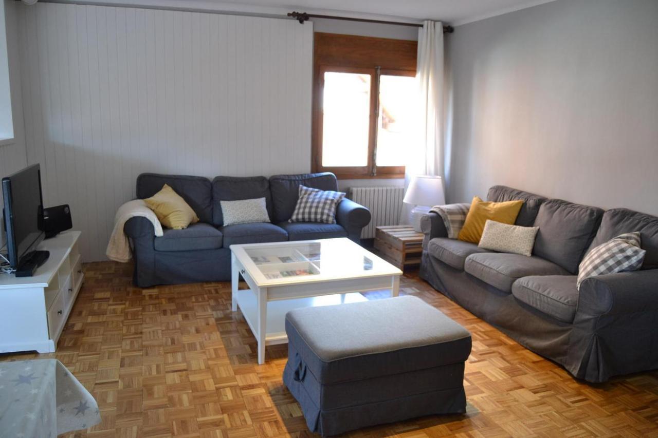 Amplio Apartamento Con Piscina En לייביה מראה חיצוני תמונה